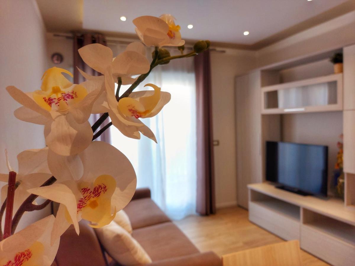 Апартаменти La Ginestra C&B House Кастель-ді-Сангро Екстер'єр фото