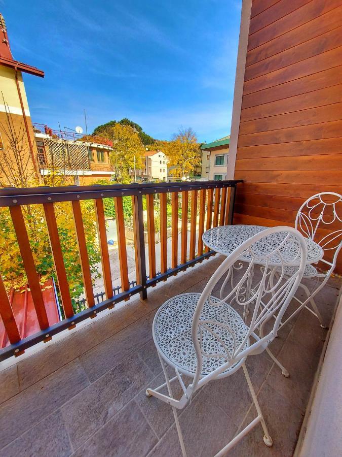 Апартаменти La Ginestra C&B House Кастель-ді-Сангро Екстер'єр фото